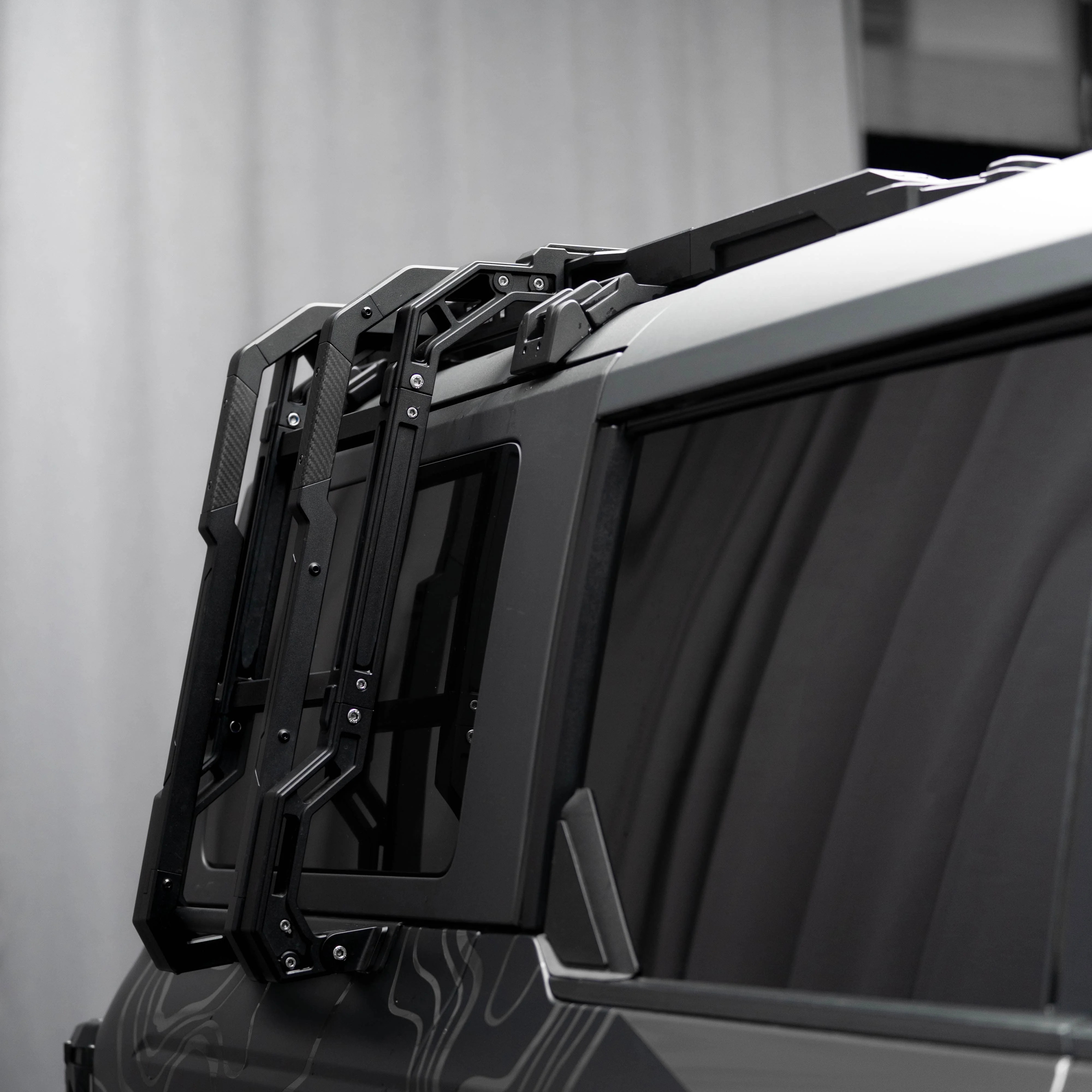 Raptor Offroad Sports SUV Side Access Aluminum Exterior Accessory Luxury Design Luggage Rack Ladder